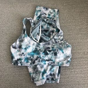 Lululemon Set size 6 sports bra and size 4 align shorts NEW WITHOUT TAGS